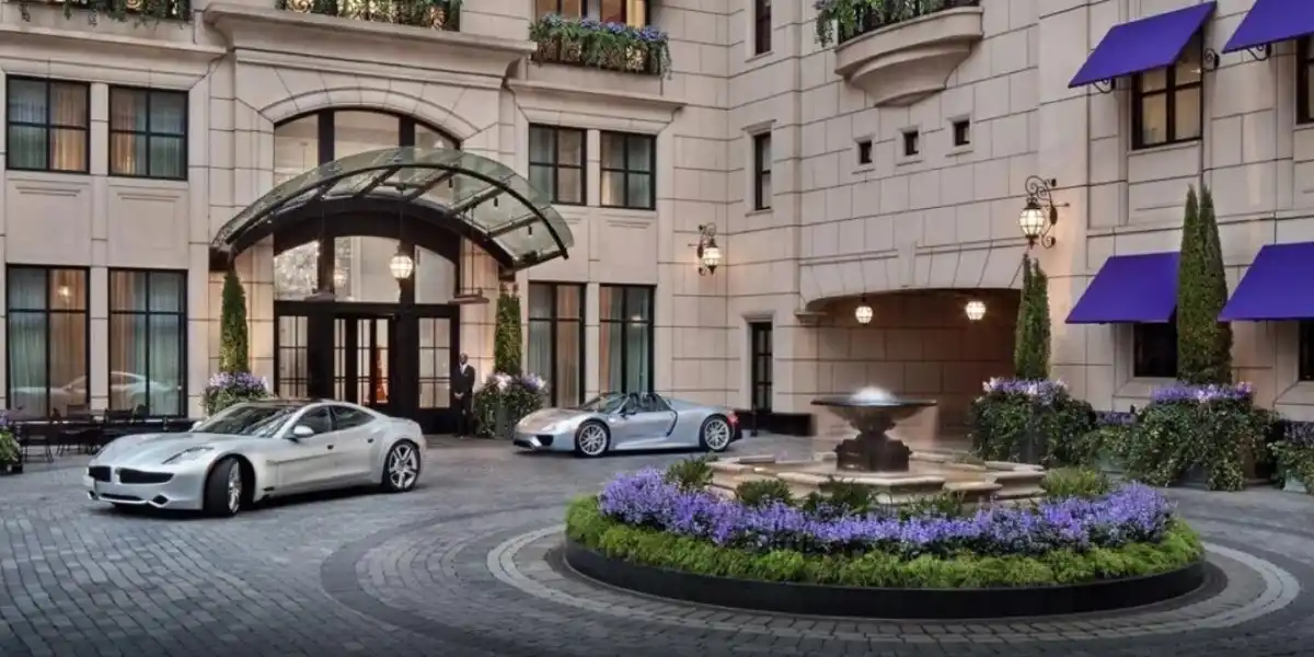 Hotel Valet Parking